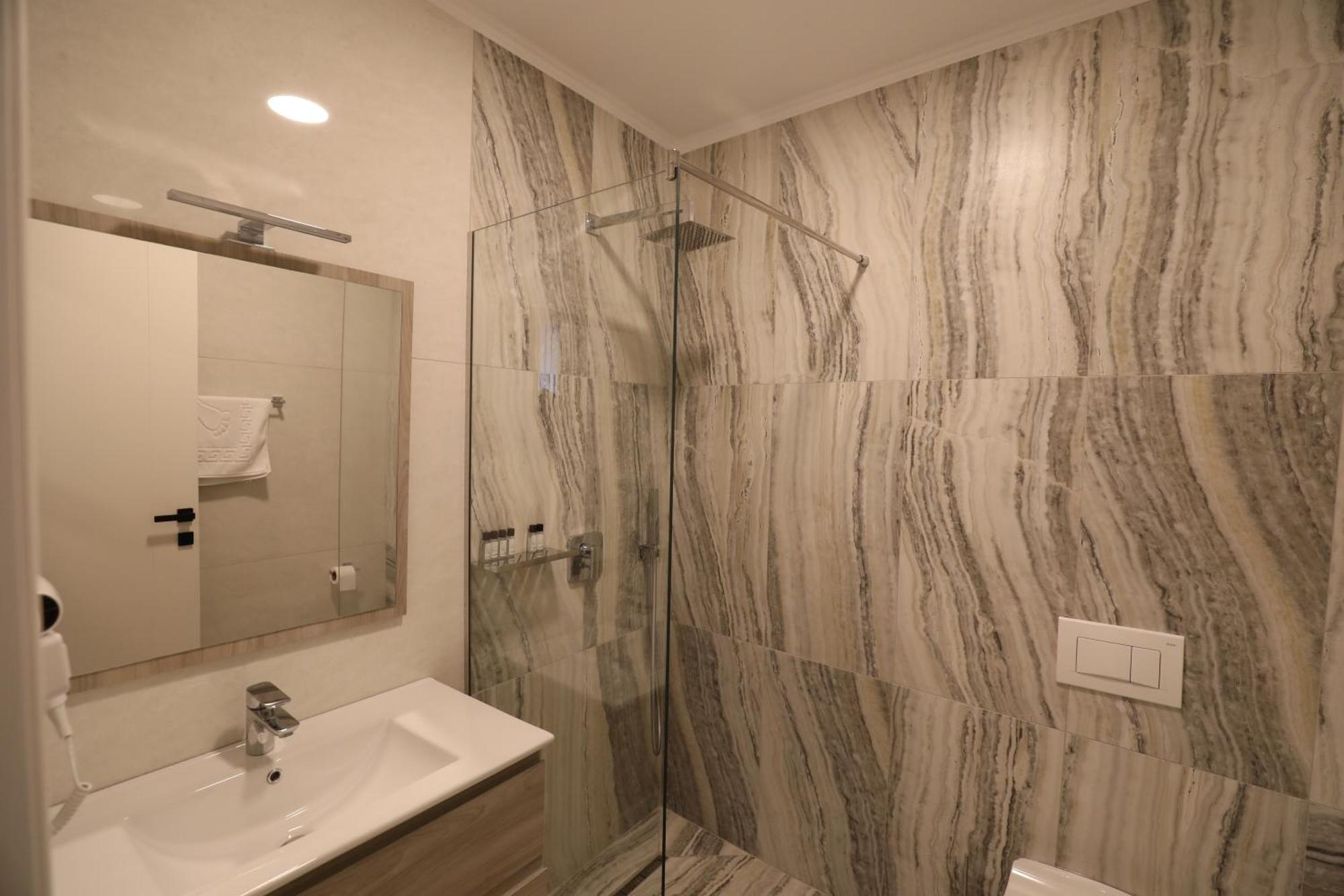 Dallga Suites Tushemisht المظهر الخارجي الصورة